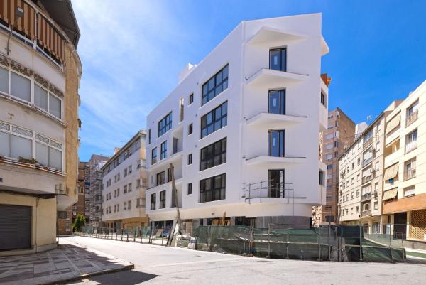 Duplex en venta en Dúplex en Calle Juan René, Girón - Las Delicias - Pacífico, Málaga, Málaga photo 1