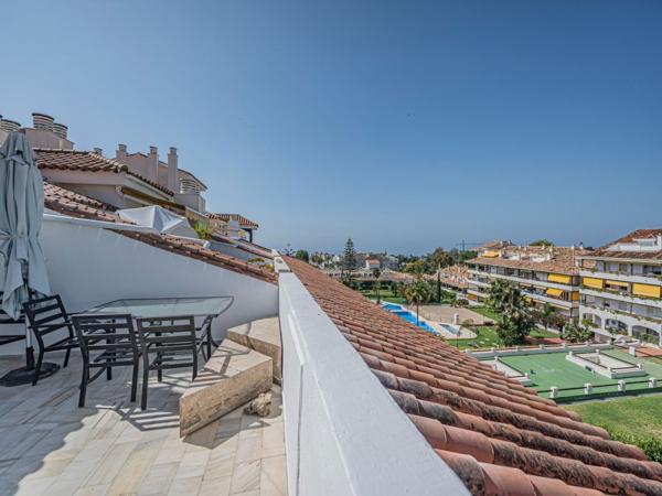 Ático en venta en Ático en La Carolina, La Carolina-Guadalpín, Marbella, Marbella photo 1