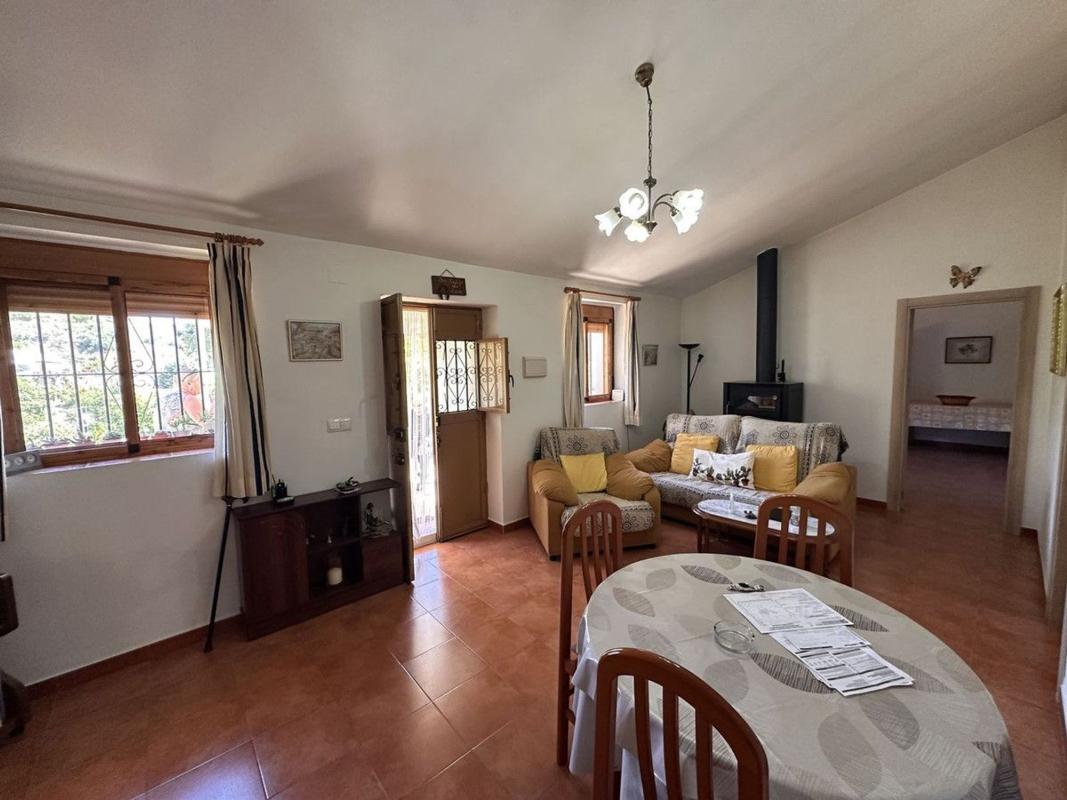Недвижимость на продажу и в аренду в Испании photo 4