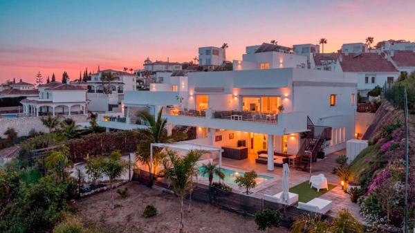 Chalet pareado en Urbanización Riviera del Sol IV, Riviera del Sol, Mijas thumbnail 1