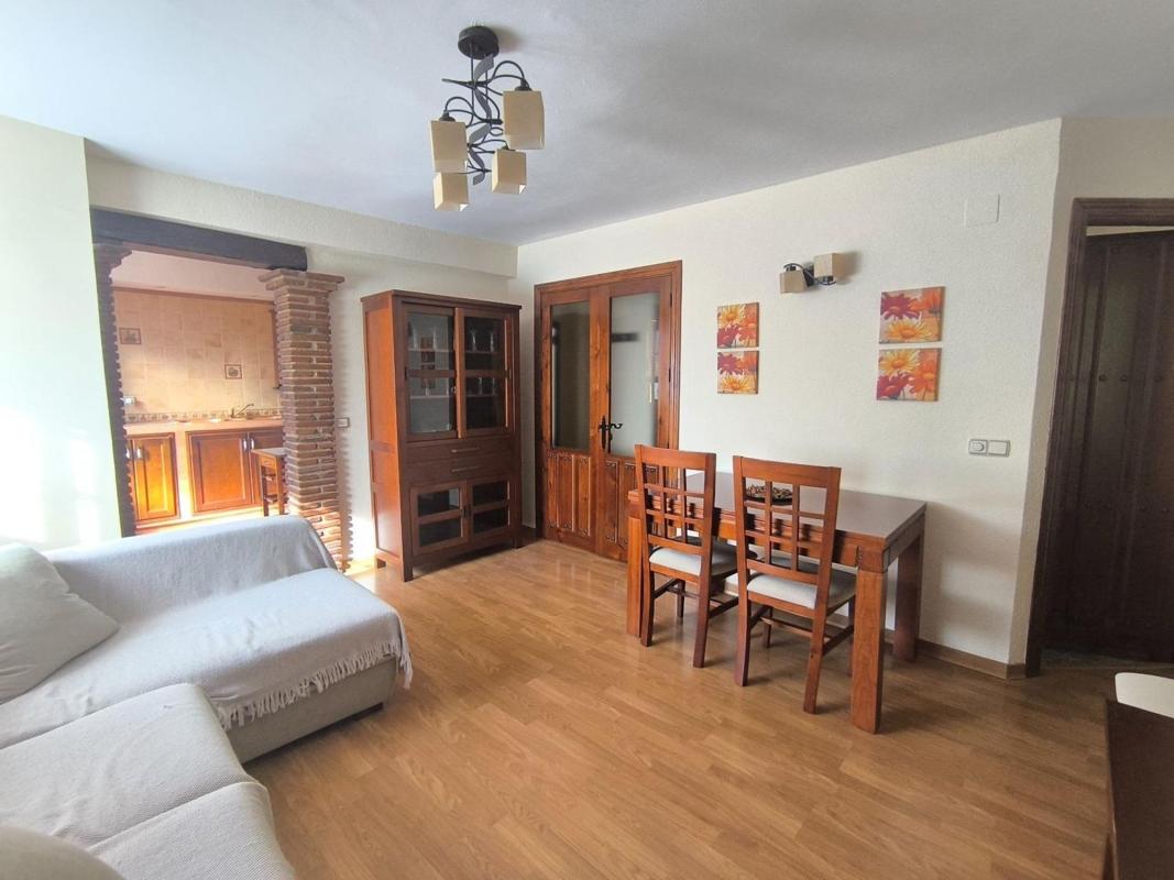 Sale of apartment in Piso en Victoria Eugenia, Málaga, Málaga
 photo 3
