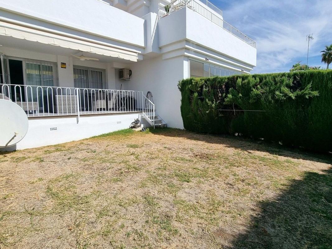 Venta de piso en Piso en Paraiso-Barronal, Estepona, Estepona
photo 1