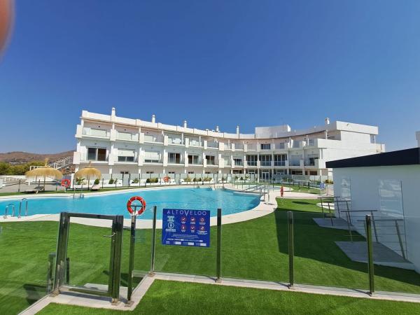 Venta de piso en Piso en Torrox, 6, Lo Cea - Los Cortijos, Rincón de la Victoria, Rincón de la Victoria
 photo 4