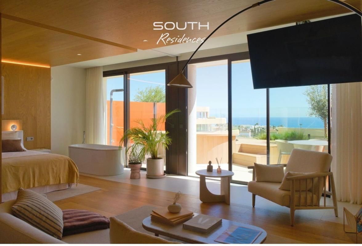 Продажа квартиры на Piso en Avenida del ocho de Marzo s/n, El Higuerón, Fuengirola, Фуэнхирола
photo 3