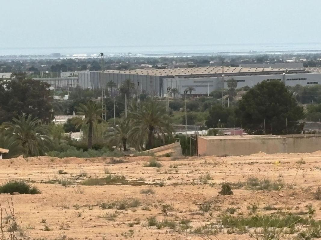 Terreno en venta en Elche / Elx, Alicante photo 2