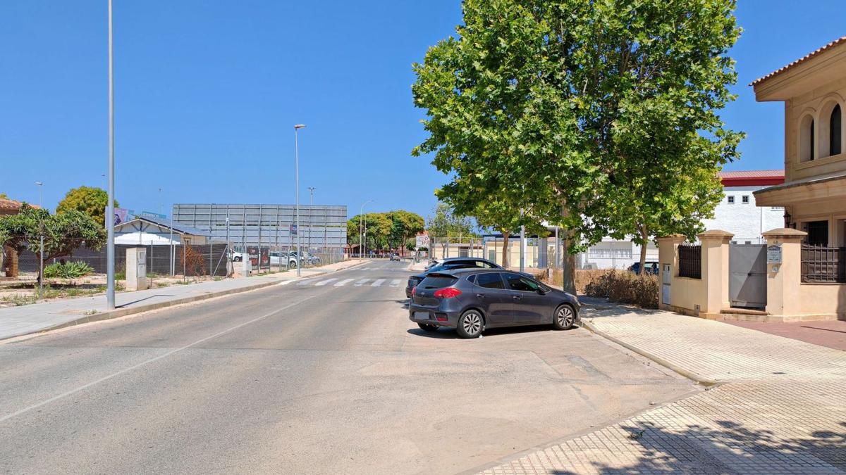 Terreno en venta en Pilar de la Horadada, Alicante photo 2