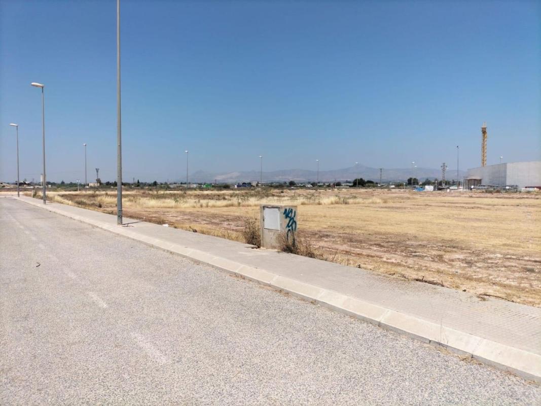 Terreno en venta en Cox, Alicante photo 5