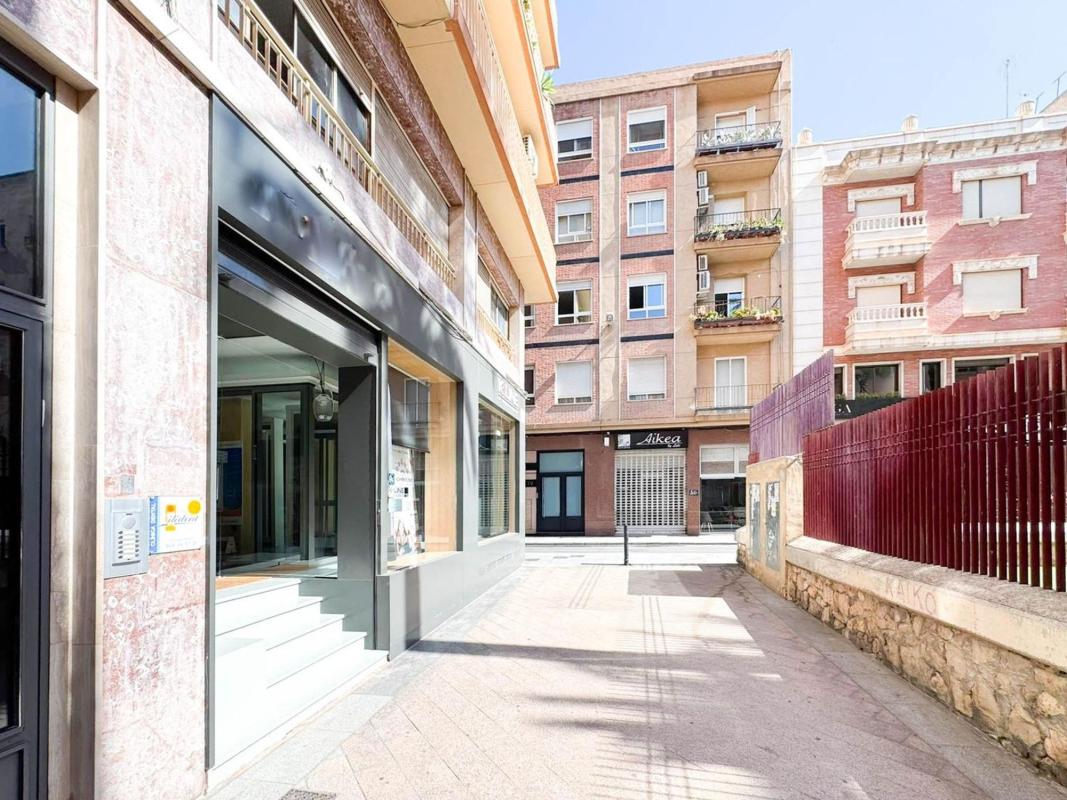 Propiedades en venta y alquiler en España photo 2
