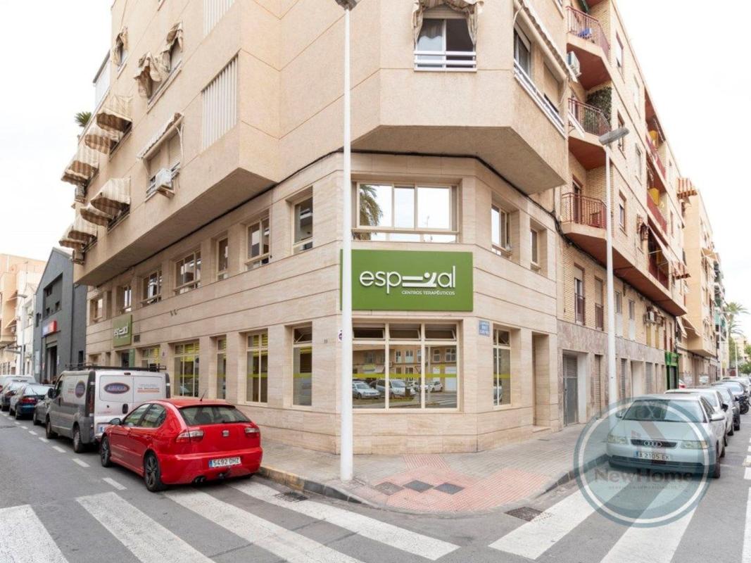 Propiedades en venta y alquiler en España photo 2