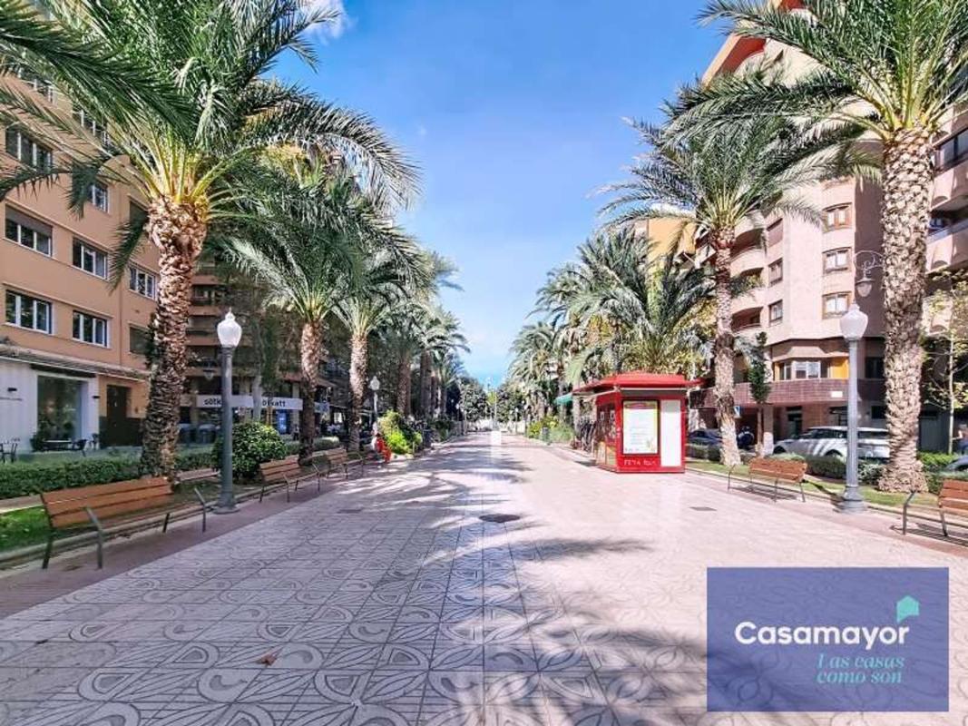 Propiedades en venta y alquiler en España photo 1