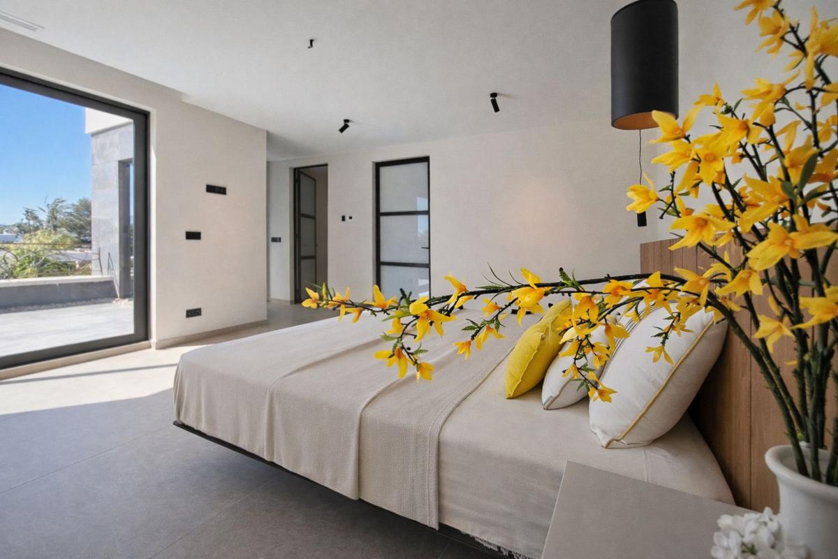 Properties for sale and rent in Spain photo 3