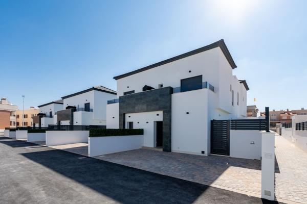Chalet adosado en Calle Antonia Garcia Andreu s/n, Monte y Mar, Gran Alacant photo 4