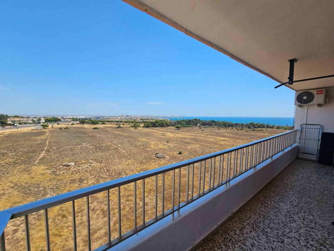 Sale of apartment in Piso en Punta Prima, Torrevieja, Torrevieja
 photo 3