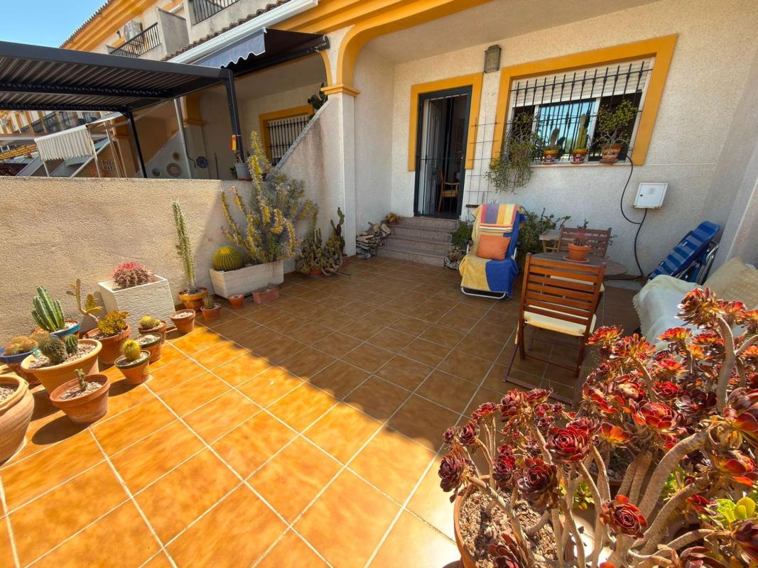 Properties for sale and rent in Spain photo 2