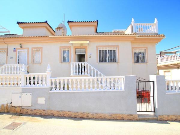 Chalet adosado en Calle Teide, Benijofar photo 4