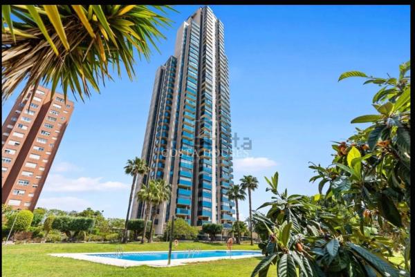 Venta de piso en Piso en Avenida del Municipi, 14, Pueblo Levante, Benidorm, Benidorm
photo 1