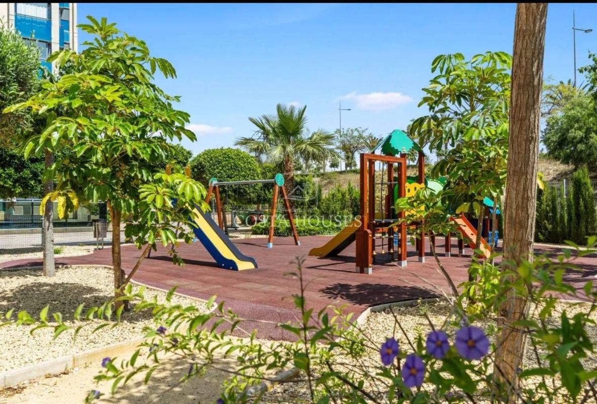 Продажа квартиры на Piso en Avenida del Municipi, 14, Pueblo Levante, Benidorm, Бенидорм
photo 5