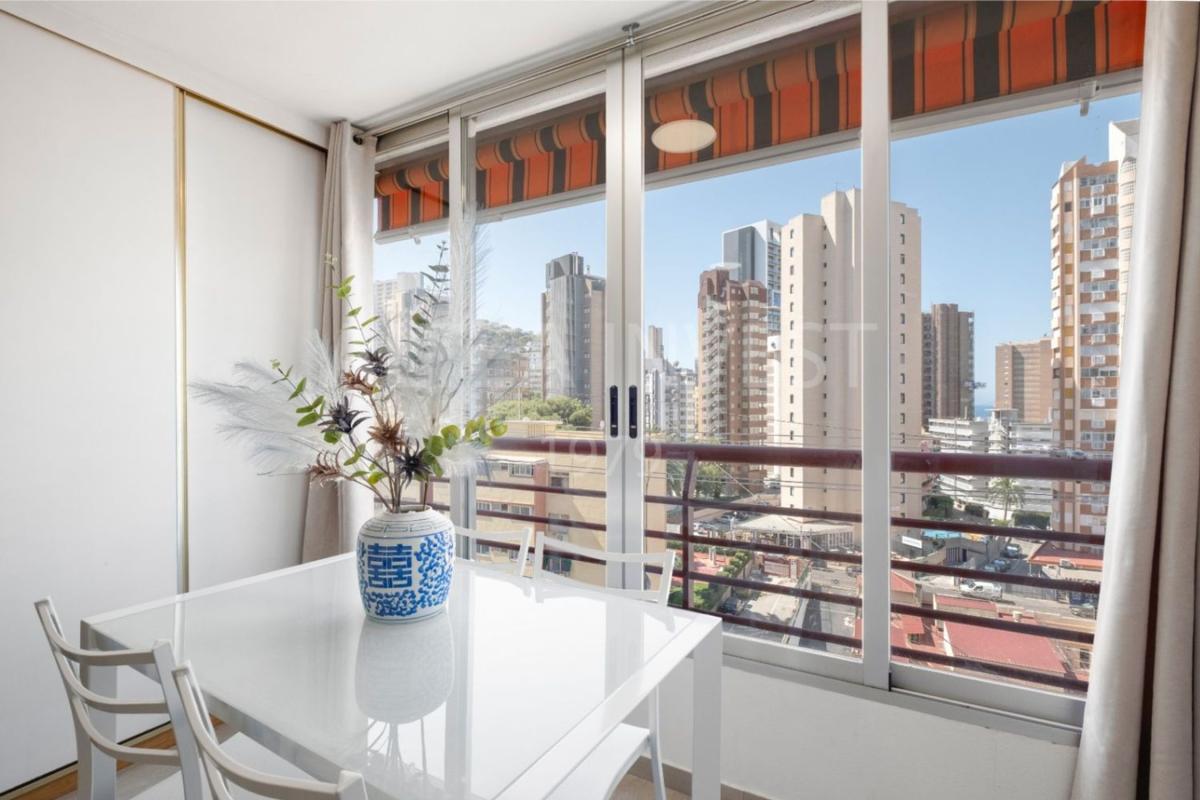Venta de piso en Piso en Calle de Londres, 4, Zona Sierra Helada, Benidorm, Benidorm
photo 2