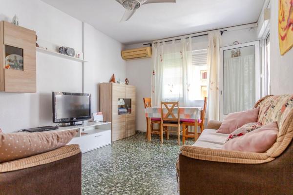 Sale of flat in Piso en Las Piscinas Naturales, Torrevieja, Torrevieja
 photo 4