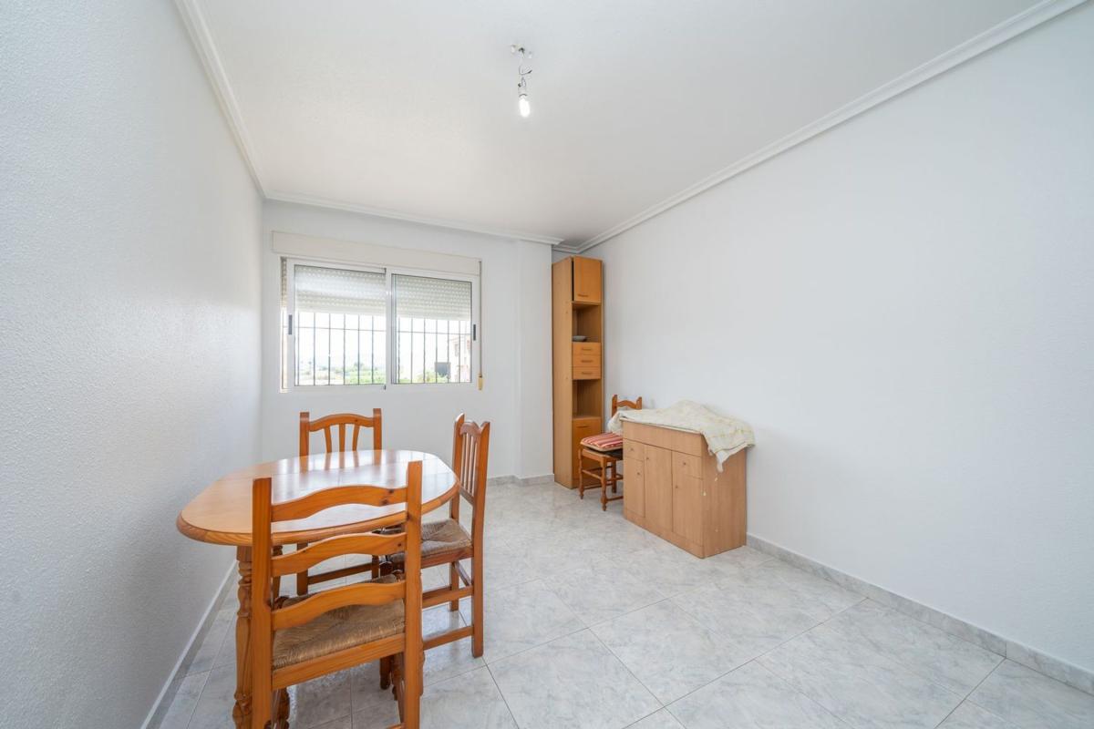 Venta de piso en Piso en Camino de Beniel, Desamparados-Hurchillo-Torremendo, Orihuela, Orihuela
photo 1