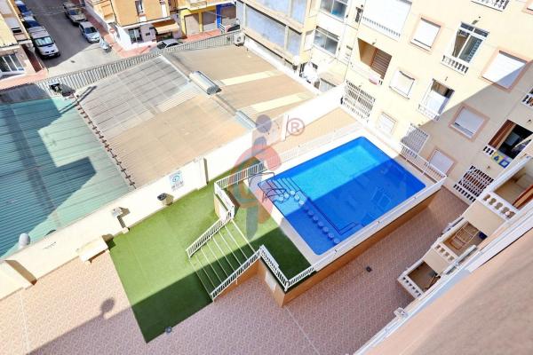 Sprzedaż mieszkania w Piso en Calle Baleares, 7, Las Viñas, Guardamar del Segura, Guardamar del Segura
thumbnail 2