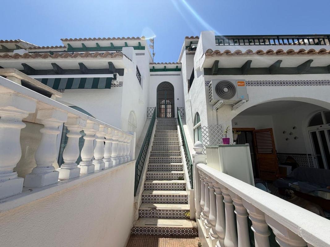 Venta de piso en Piso en Calle Alamo, Cañada del Molino, Torrevieja, Torrevieja
photo 3