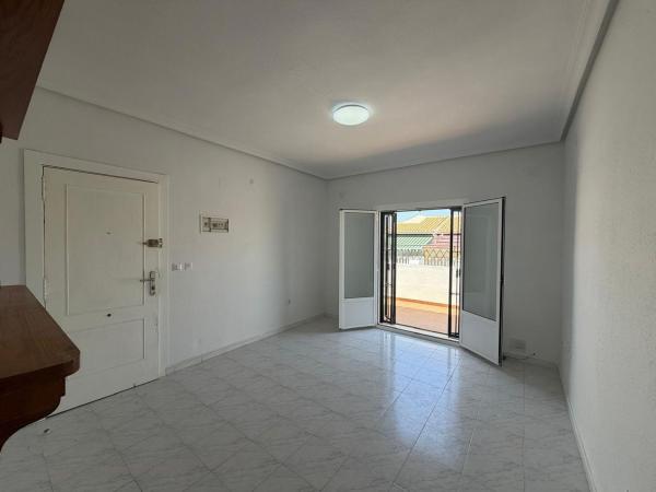 Sprzedaż mieszkania w Piso en Calle Alamo, Cañada del Molino, Torrevieja, Torrevieja
 photo 4