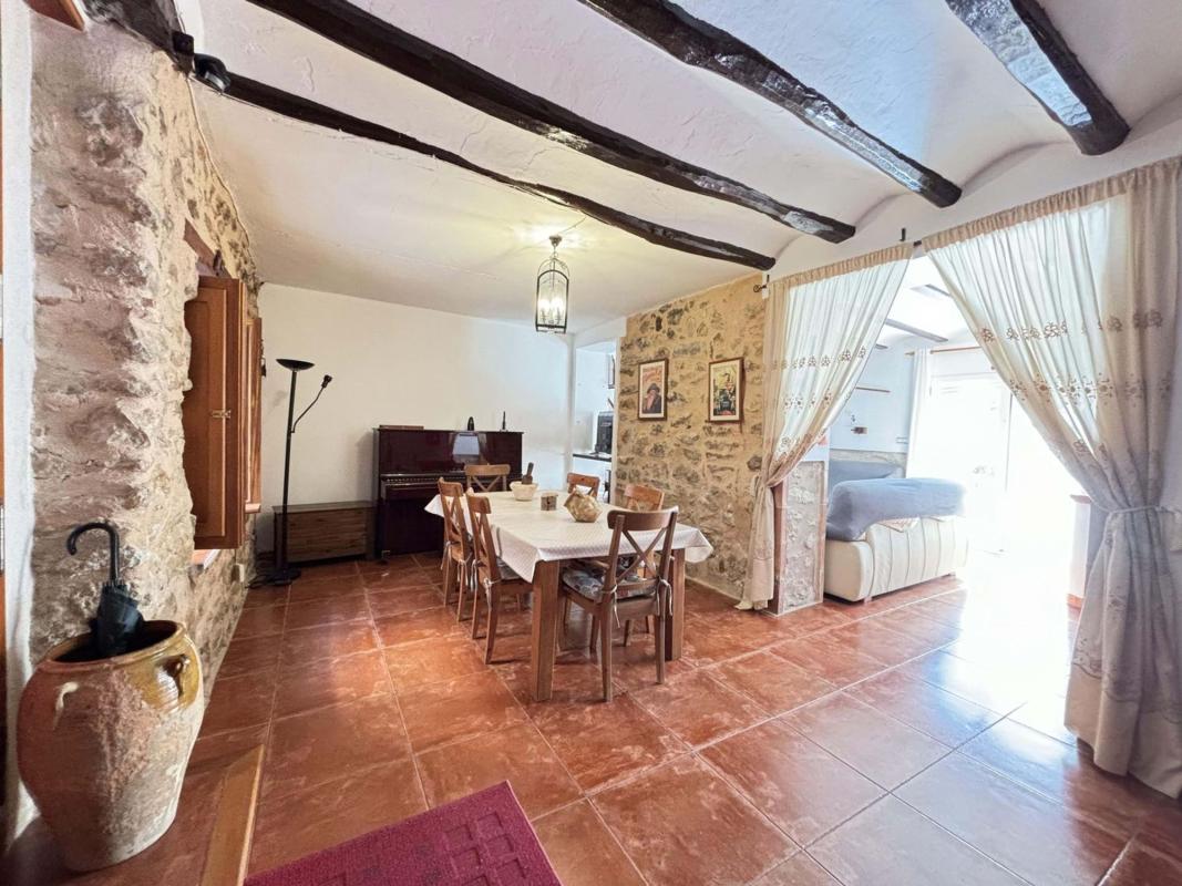 Properties for sale and rent in Spain photo 3