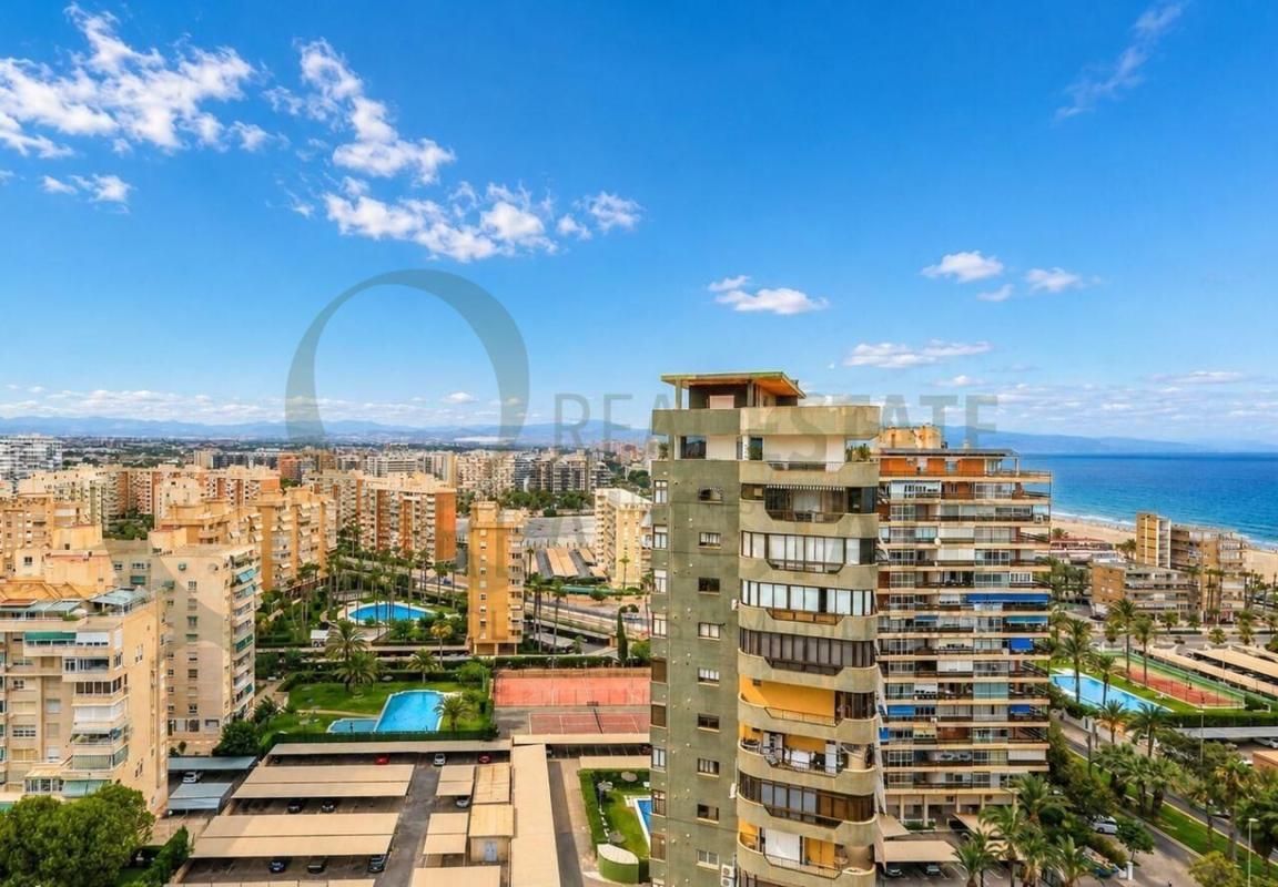 Penthouse sale in  Ático en Avenida Países Escandinavos, Playa de San Juan, Alicante / Alacant, Alicante photo 4
