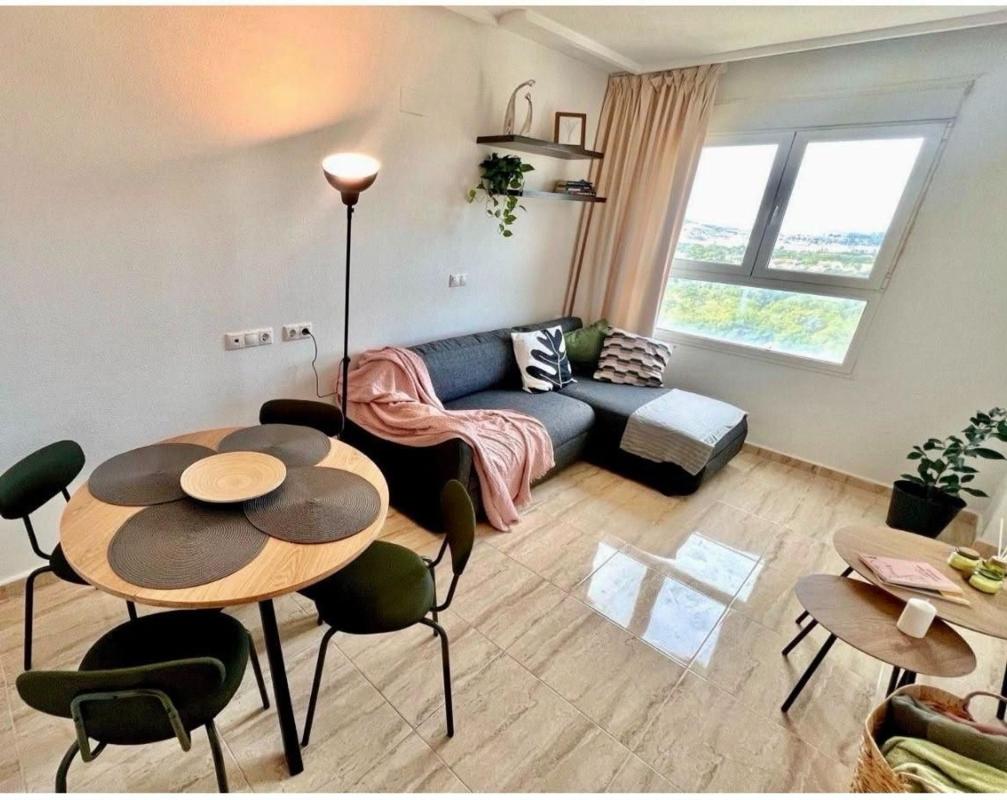 Venta de piso en Piso en Pueblo Levante, Benidorm, Benidorm
 photo 2