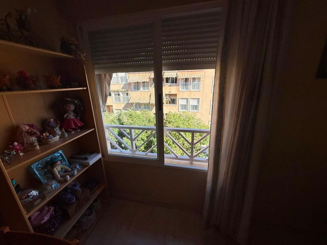 Venta de piso en Piso en Calle Olof Palme, Altozano, Alicante / Alacant, Alicante / Alacant
photo 3