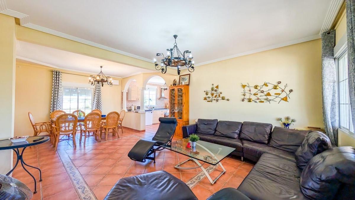 Properties for sale and rent in Spain photo 5