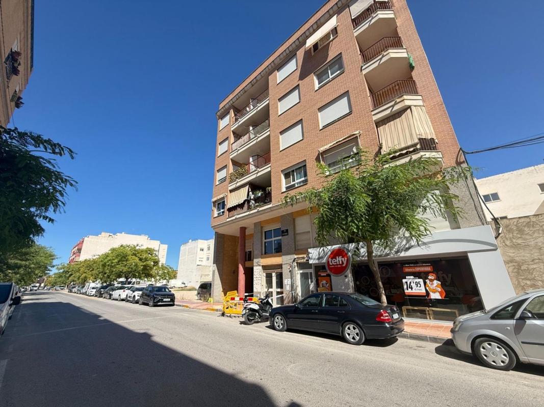 Продажа квартиры на Piso en Albatera, Албате́ра
photo 2