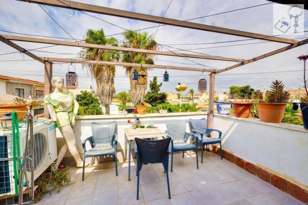 Chalet pareado en Urbanización Torreta II, 26, La Siesta - El Salado - Torreta, Torrevieja photo 3
