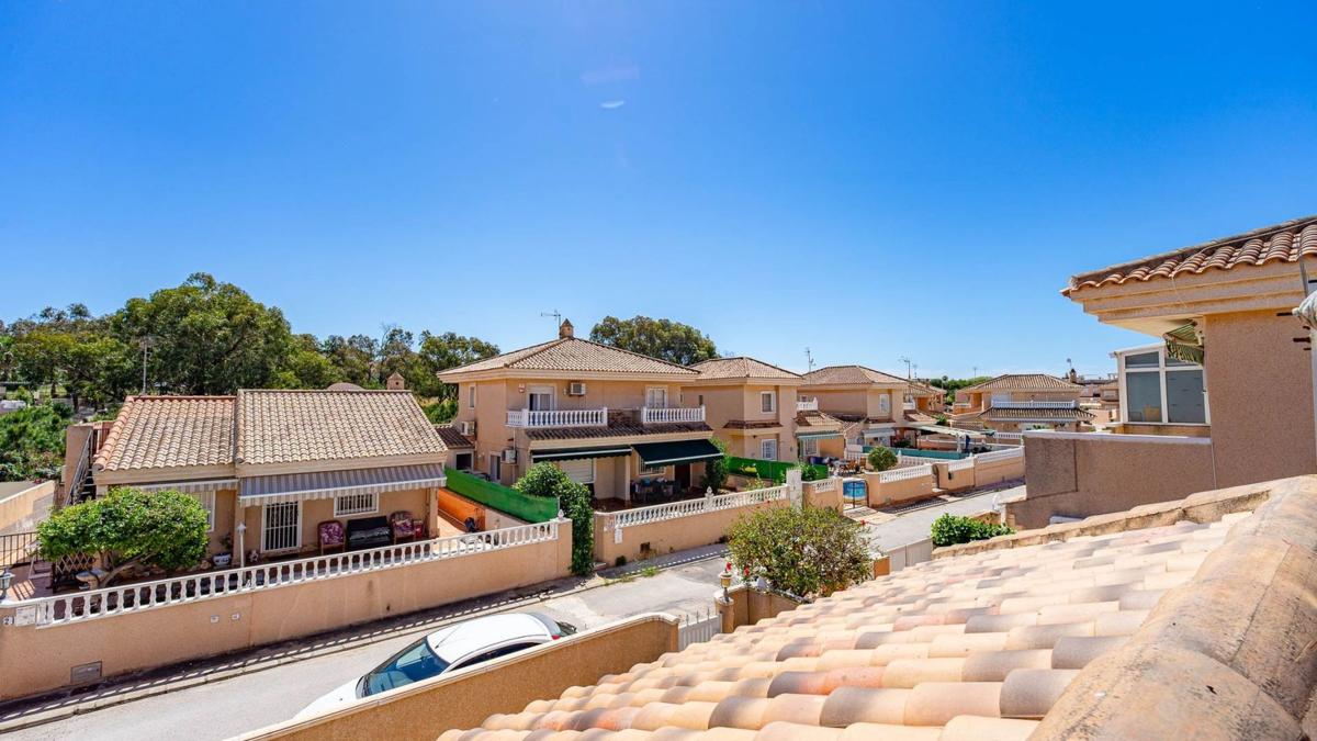 Sale of independent chalet in Casa o chalet en Calle las Villas III, Los Balcones - Los Altos del Edén, Torrevieja, Torrevieja
 photo 4