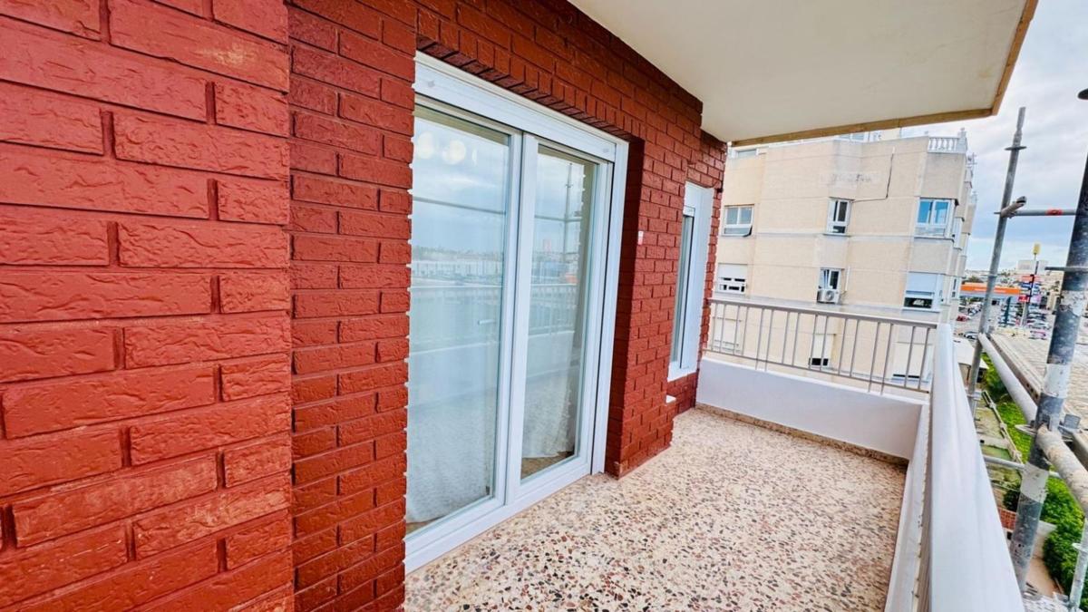 Venta de ático en  Ático en Calle Arrecife, 11, Punta Prima, Torrevieja, Torrevieja photo 5