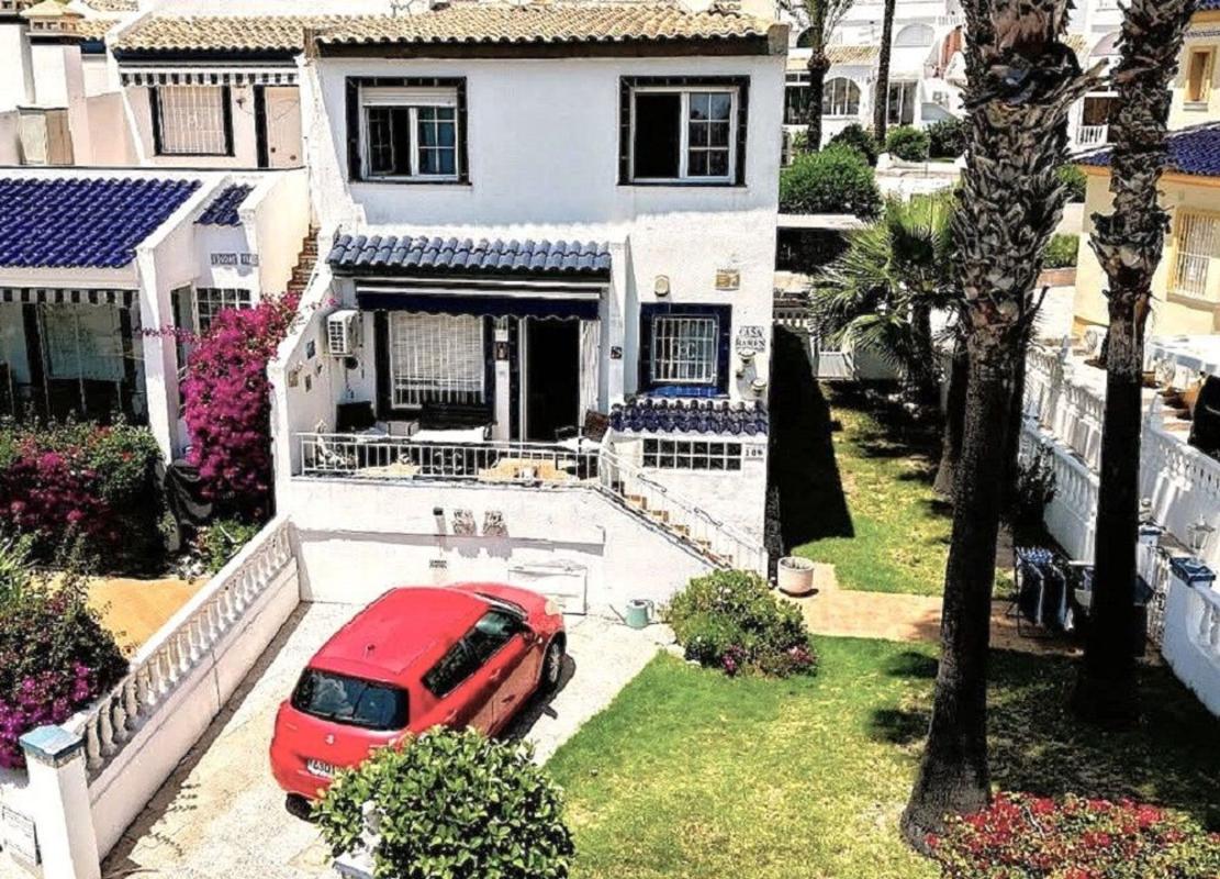 Properties for sale and rent in Spain photo 5
