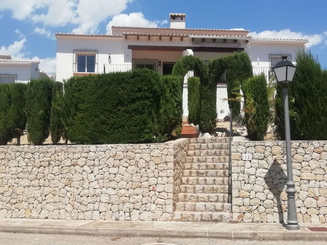 Propiedades en venta y alquiler en España photo 1