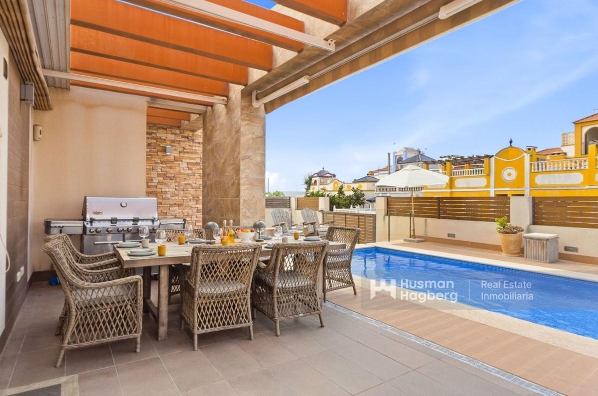 Продажа отдельного шале в Casa o chalet en Calle Marconi, Miramar - Torre del Moro, Torrevieja, Торревьеха photo 5