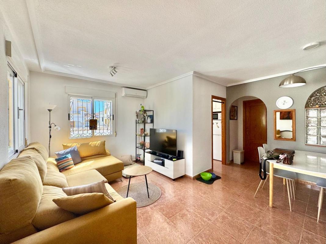 Sale of independent chalet in Casa o chalet en Zona Lago - Los Almendros, Orihuela, Orihuela
photo 4