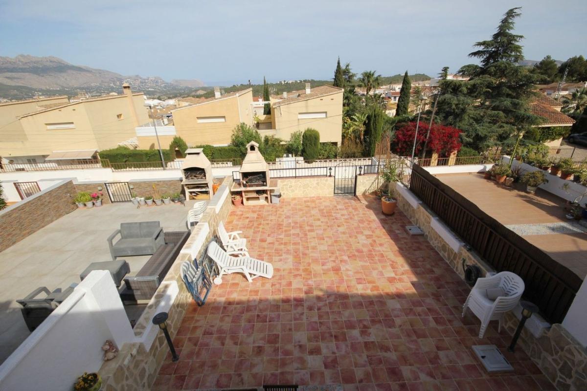Properties for sale and rent in Spain photo 1