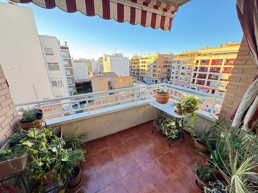 Продажа квартиры на Piso en Calle San Pablo, Centro - Muelle Pesquero, Torrevieja, Торревьеха
photo 3