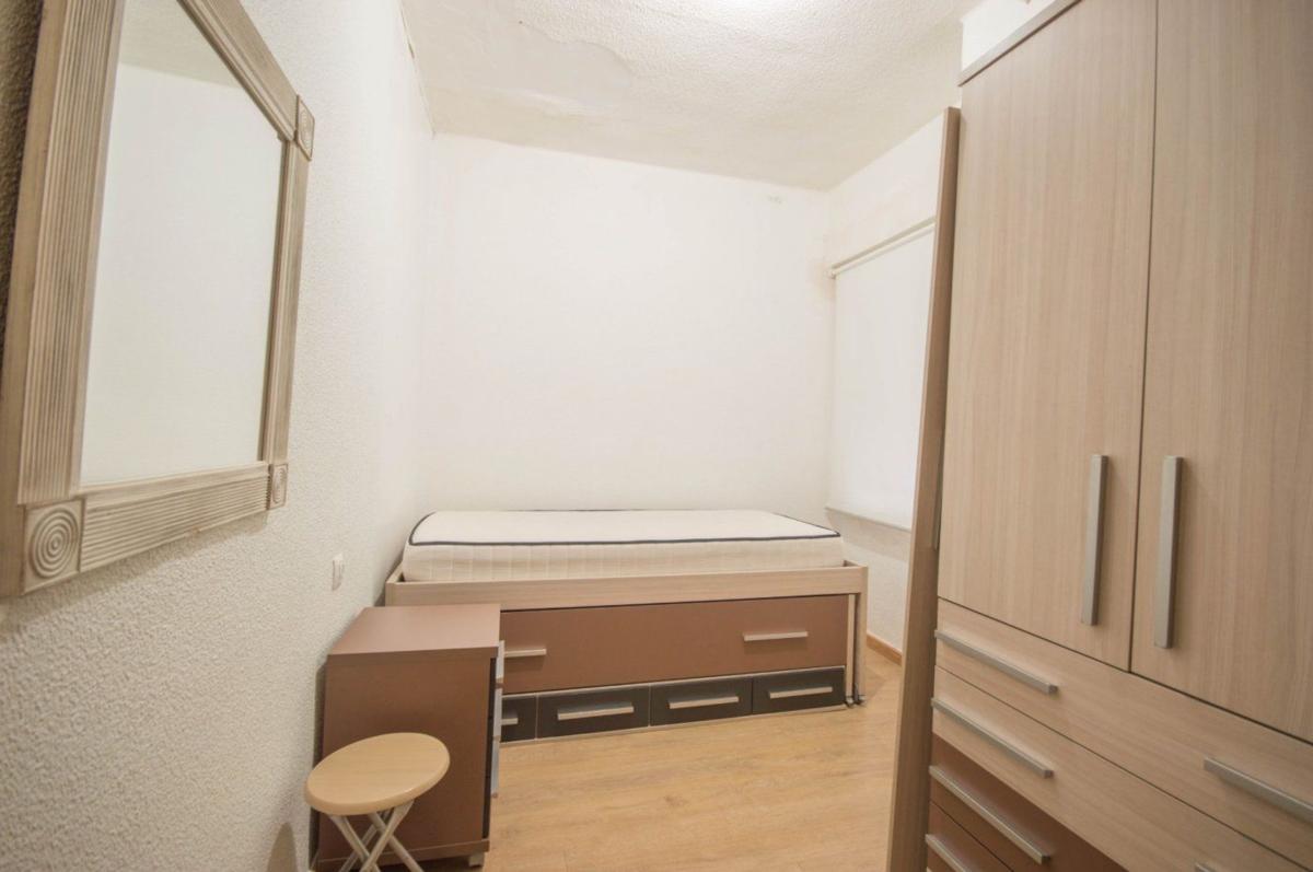 Venta de piso en Piso en Calle Eduardo Dato, 31, Plaza de Toros - Avenida Chapí - Trinquete, Elda, Elda
photo 4