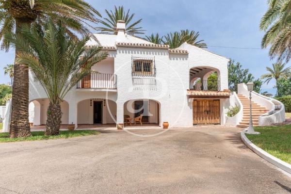 Casa o chalet independiente en Les Bassetes-El Marjal, Denia photo 1