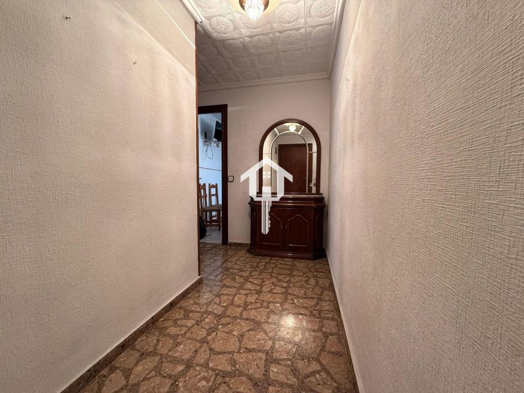 Venta de piso en Piso en Calle de Rafael Asín, Campoamor, Alicante / Alacant, Alicante / Alacant
photo 2
