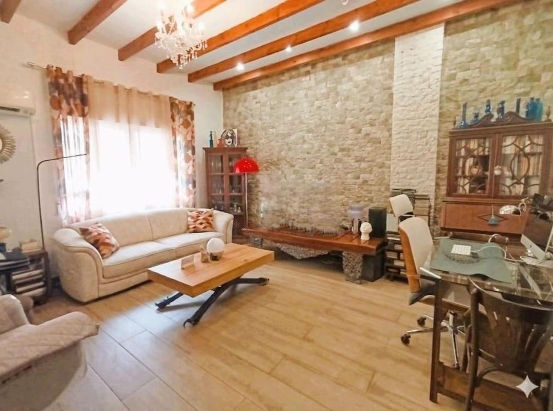 Propiedades en venta y alquiler en España photo 1