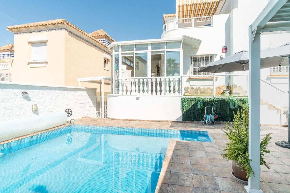 Properties for sale and rent in Spain photo 2