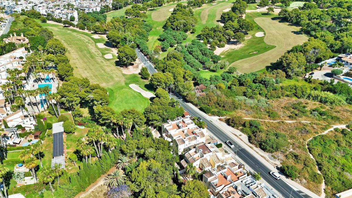 Venta de piso en Piso en Villamartín, Orihuela, Orihuela
photo 4