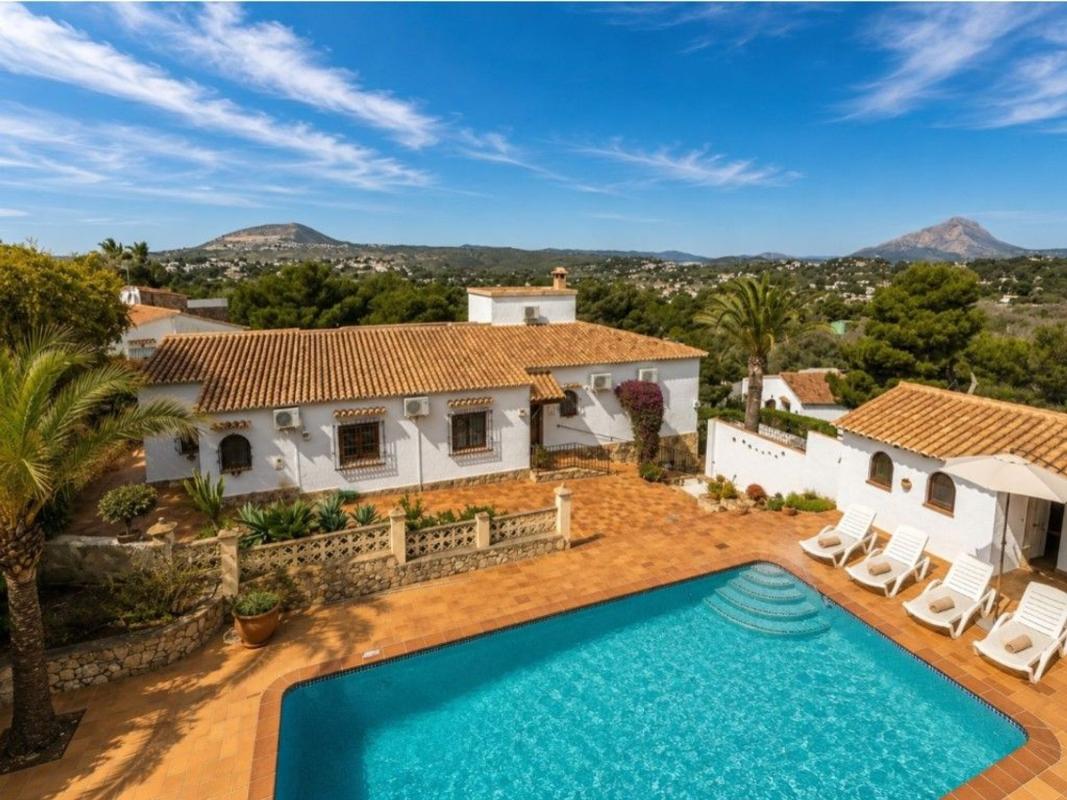Propiedades en venta y alquiler en España photo 1