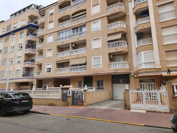 Venta de piso en Piso en Calle Sanchis Guarner, 23, Zona Pueblo, Guardamar del Segura, Guardamar del Segura
photo 1